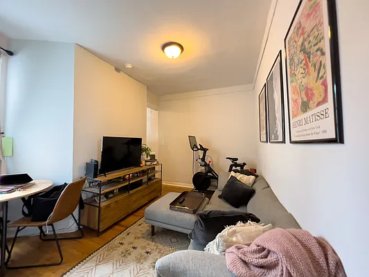 Rented by Denise Rosenblum, LREB | media 5