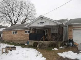 1427 Salisbury Rd, Allentown, PA 18103