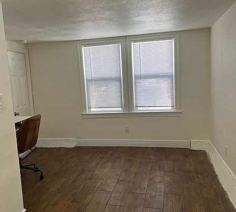 5th image of 421 B St Unit 1
