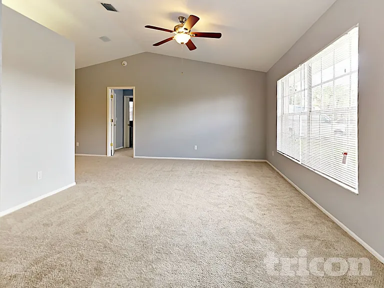 6835 67th Street Cir E — Photo 7