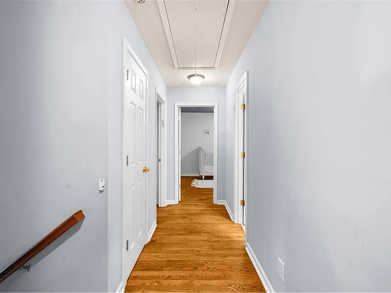 5667 Colton Dr — Photo 27
