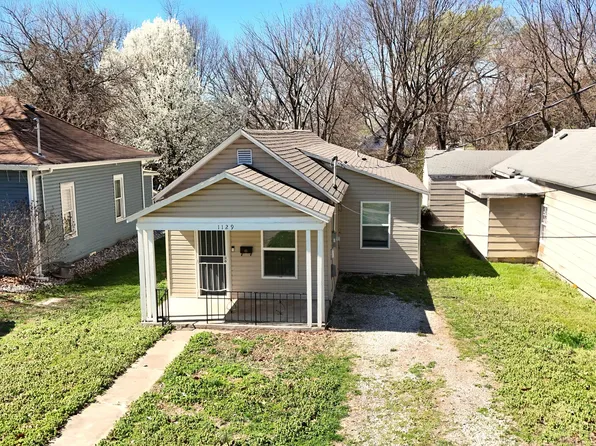 1129 N Rogers Avenue, Springfield, MO 65802