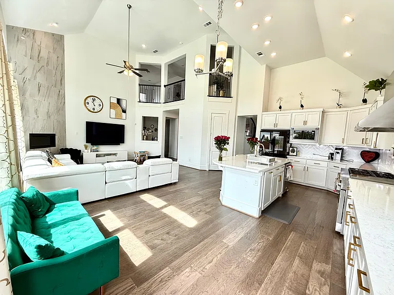 4878 Limousine Ln — Photo 4