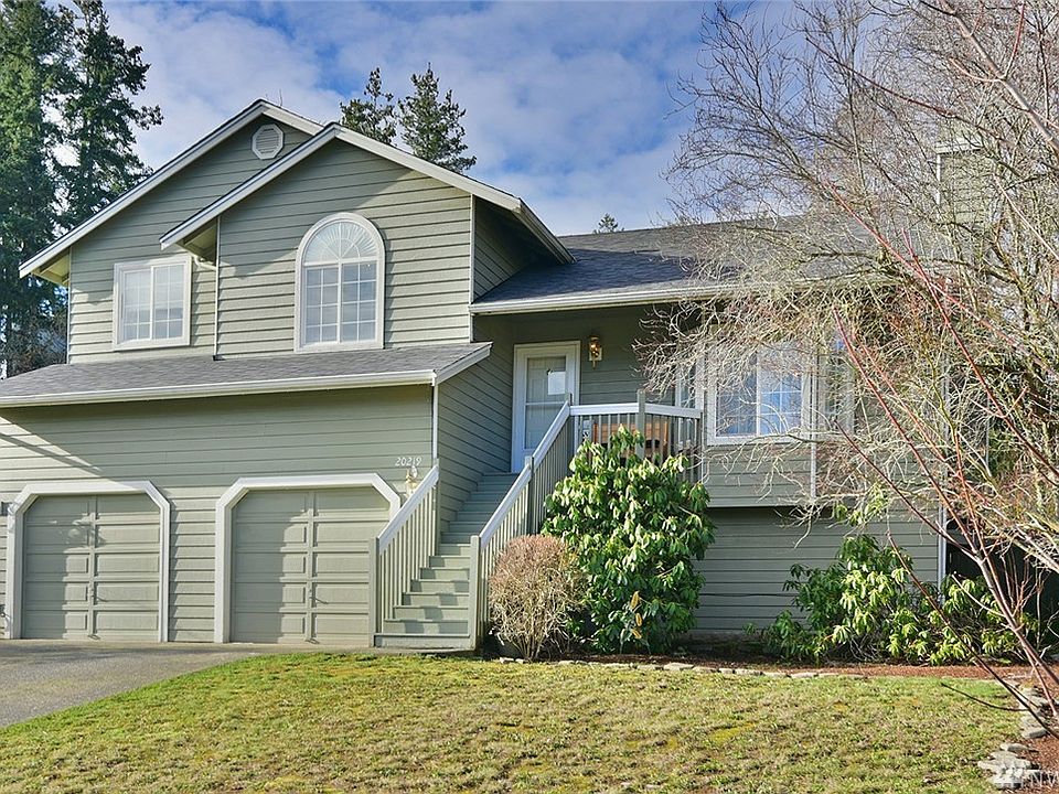 1st image of 20219 Valmore Ave NE