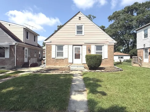 744 Gardner Rd, Westchester, IL 60154