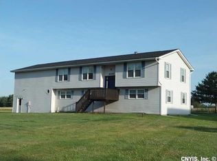 8439 Fergerson Rd, Cicero, NY 13039