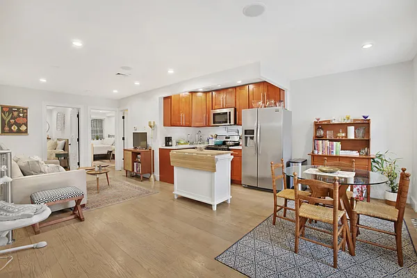 Sold by Compass | media 24