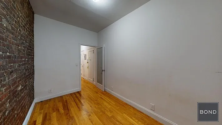 Rented by Bond New York | media 6