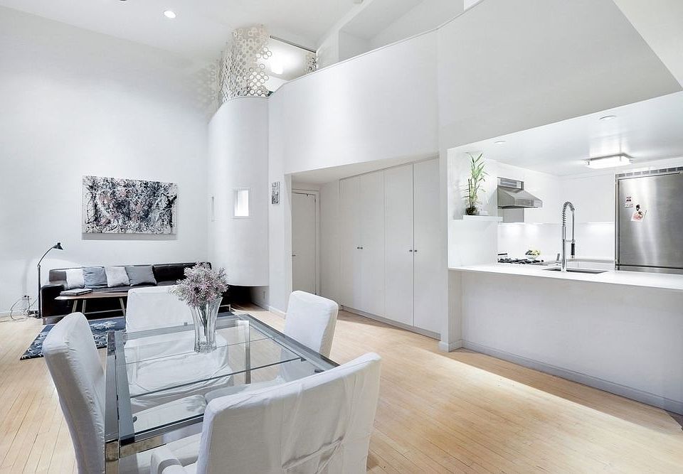 1st image of 3 Hanover Sq APT 2E