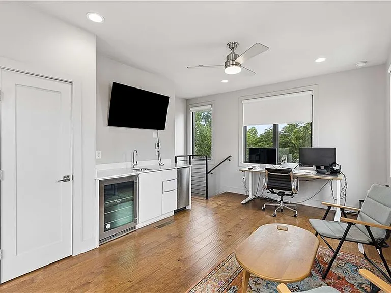 102 City View Ct NE — Photo 25