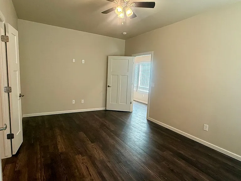 6521 Bent Wood Villas Dr #B — Photo 7