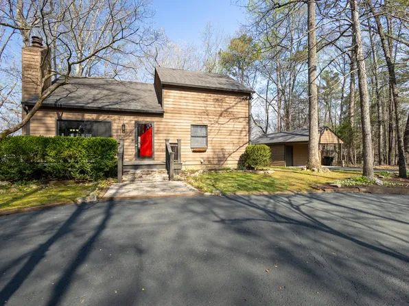 105 Woodmont Dr, Tullahoma, TN 37388