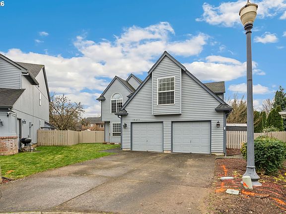 3rd image of 18411 SE 36th Cir