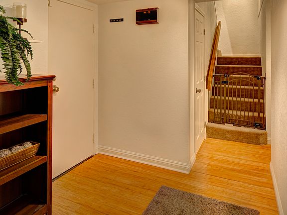 Direct Garage Access 