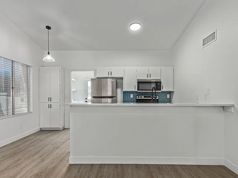 6103 S McKemy St — Photo 7