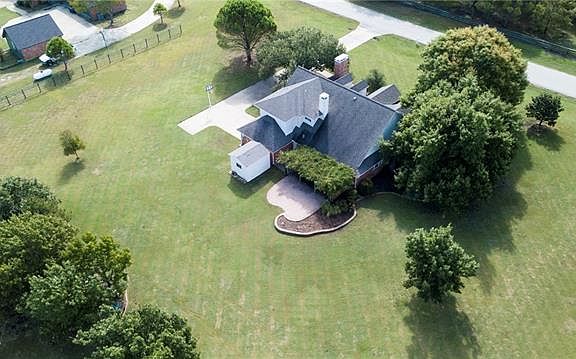 5th image of 13 Glenbrook Cir