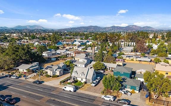 2nd image of 653 Avocado Ave