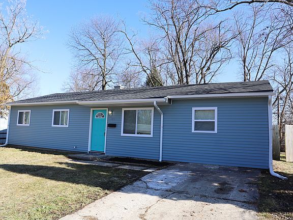 3rd image of 3943 Delmont Dr