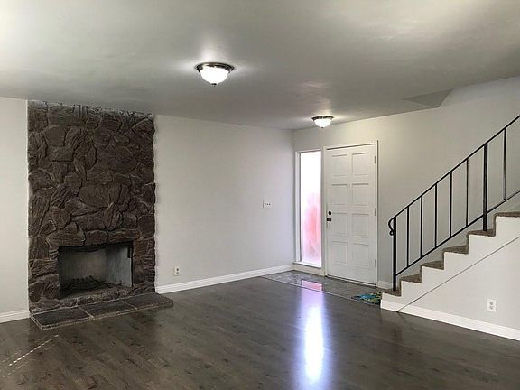 2nd image of 2897 Gigi Ct