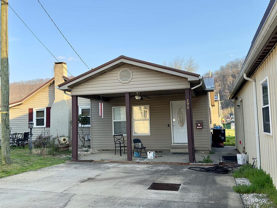 1st image of 298 E Graham St