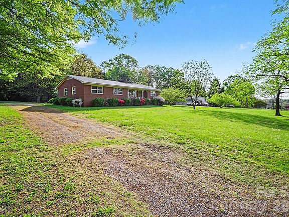 3rd image of 1314 Union Rd