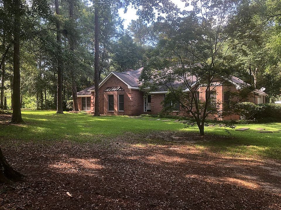 1st image of 980 Evergreen Cir