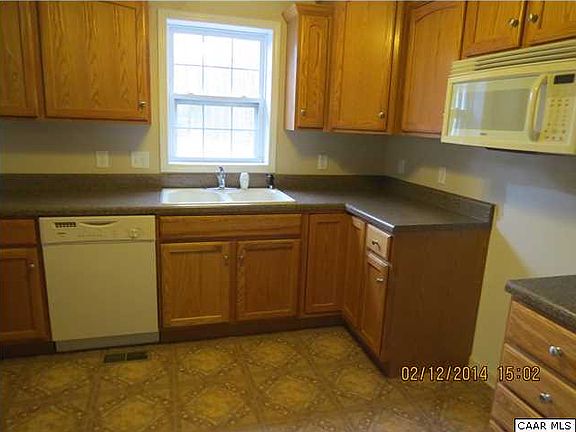 3rd image of 115 Shannon Glen Dr