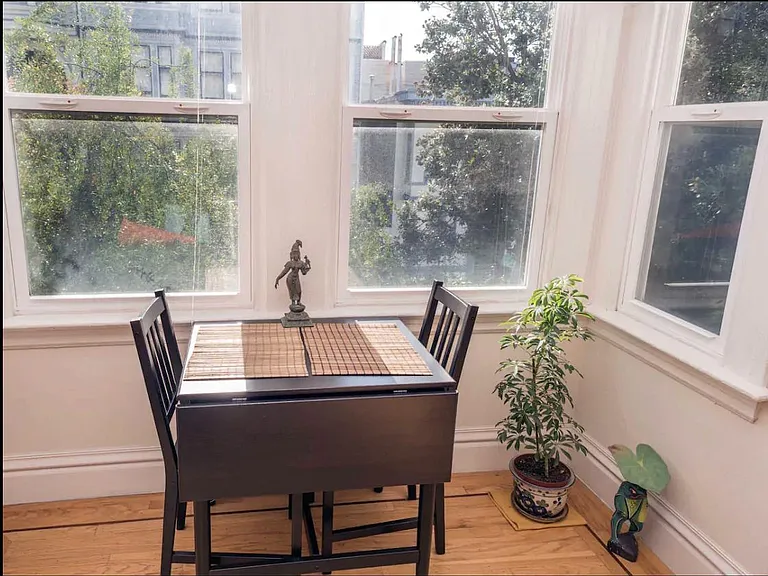 Dining nook