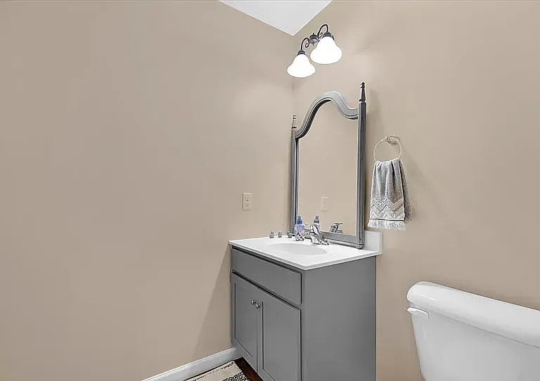 858 Byler Cir — Photo 6