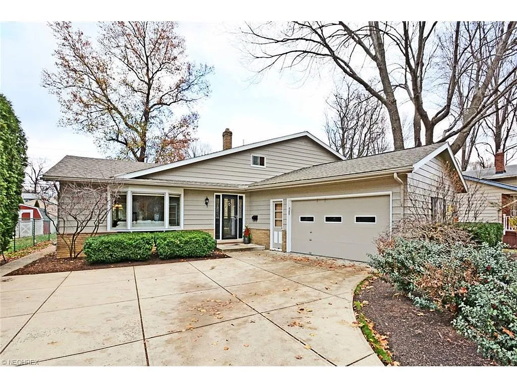 4599 Carsten Ln photo 1