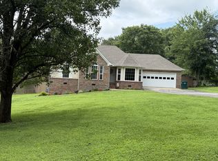 825 Yokley Ln, Pulaski, TN 38478