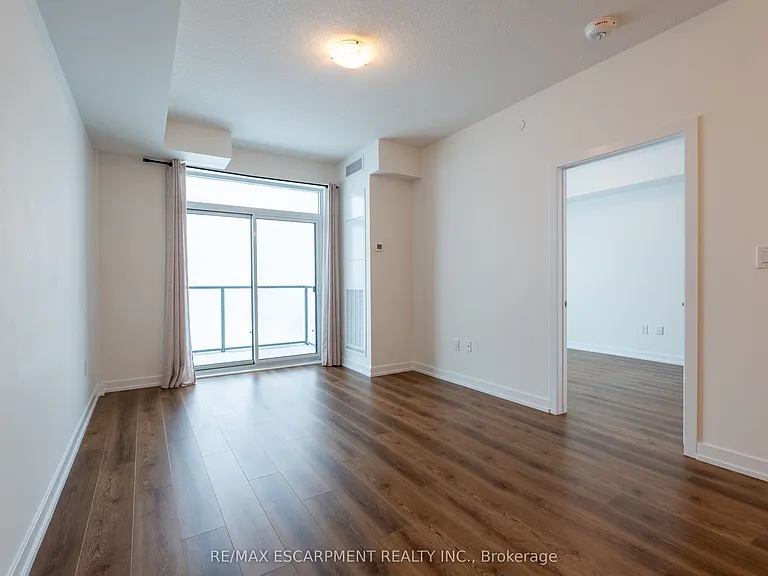 450 Dundas St E #801 — Photo 4