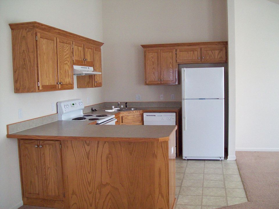 2nd image of 709 S Evergreen St