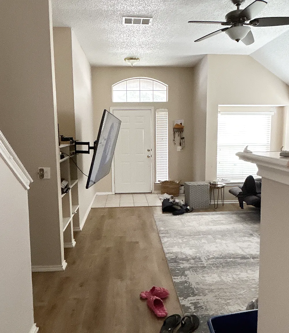 2809 Hawthorne Ln — Photo 3