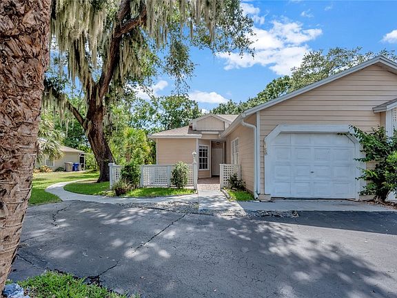 4th image of 1958 Sixty Oaks Ln