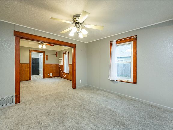 4th image of 2238 Lyon St