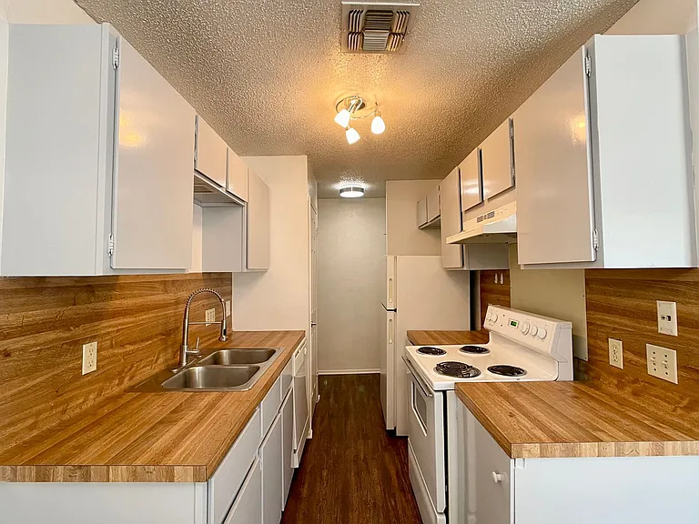 2603 Brickford Cv #A — Photo 6