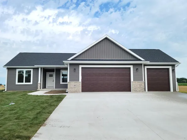 456 North Hyland STREET, Juneau, WI 53039