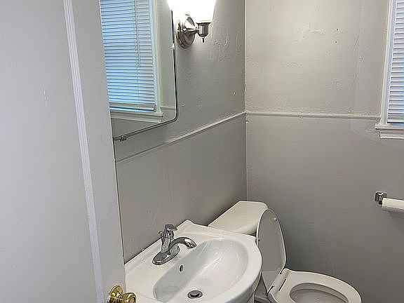 Apt 3 bath