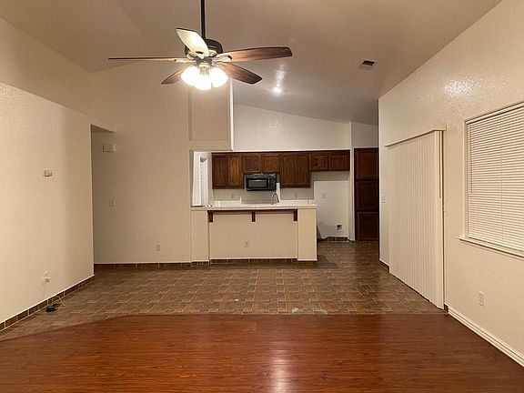 5th image of 731 Champagne Ct