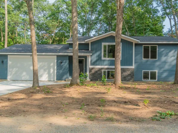 3935 Kiella Dr, Allegan, MI 49010