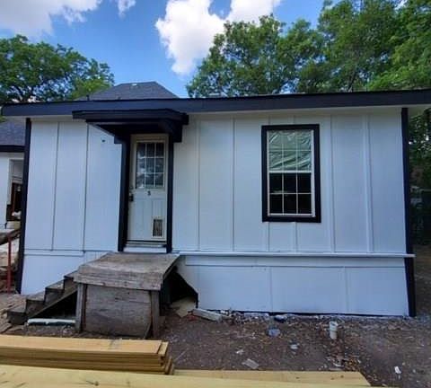 3rd image of 700 S Crockett St #2