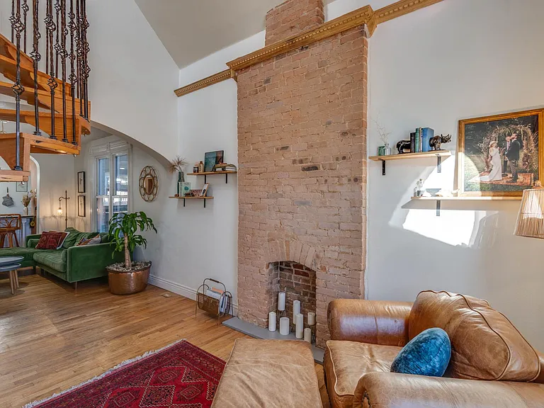 3707 N Franklin St — Photo 3