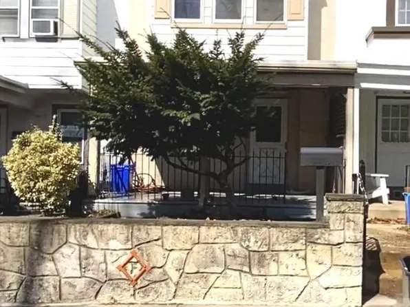 3355 Ainslie St, Philadelphia, PA 19129