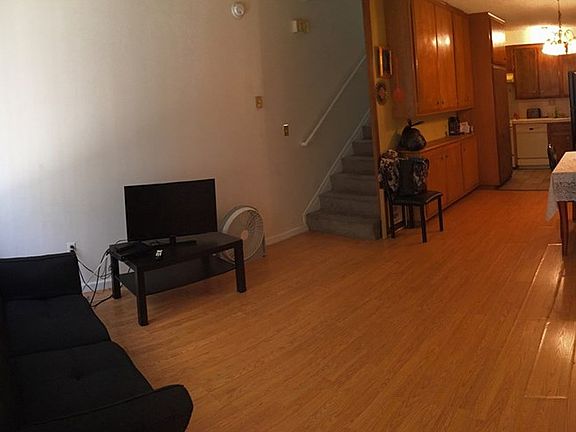 4th image of 11015 Kittridge St APT 115