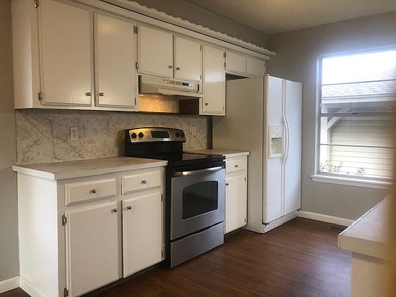 4th image of 2426 S 91st East Pl