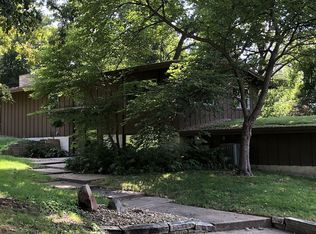 1790 Timber Ridge Dr, Cedar Rapids, IA 52403