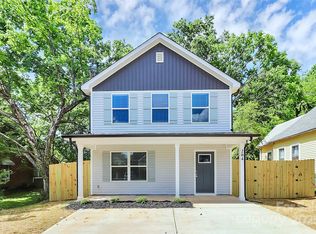204 N Yadkin Ave, Spencer, NC 28159