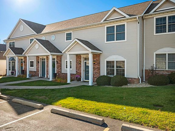 2nd image of 922 W Trailcreek Dr #922