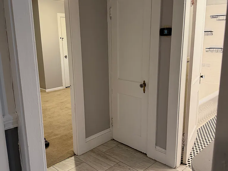 618 Reservoir Ave #3 — Photo 16